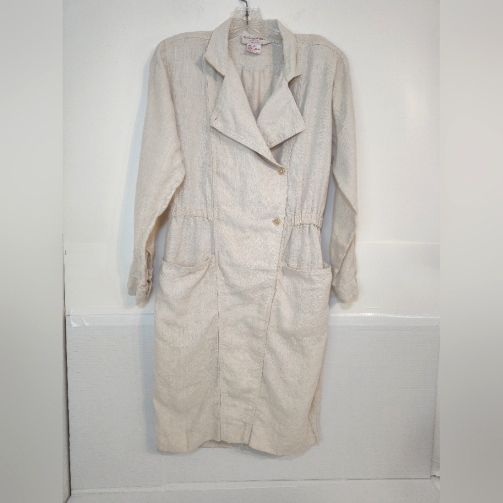 Geraldine Peterson New York Montreal women's tan dress size (P)